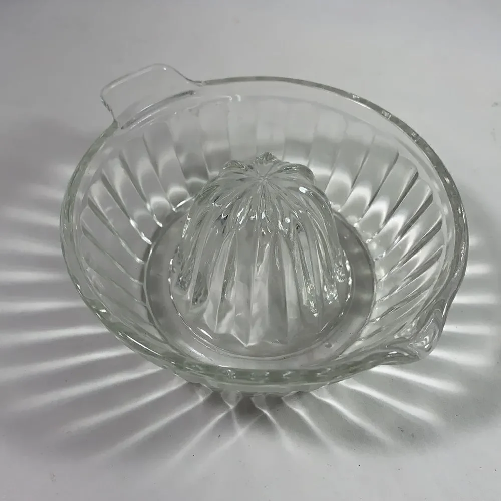 Clear Ribbed Glass Lemon Fruit Juicer Handle Spout